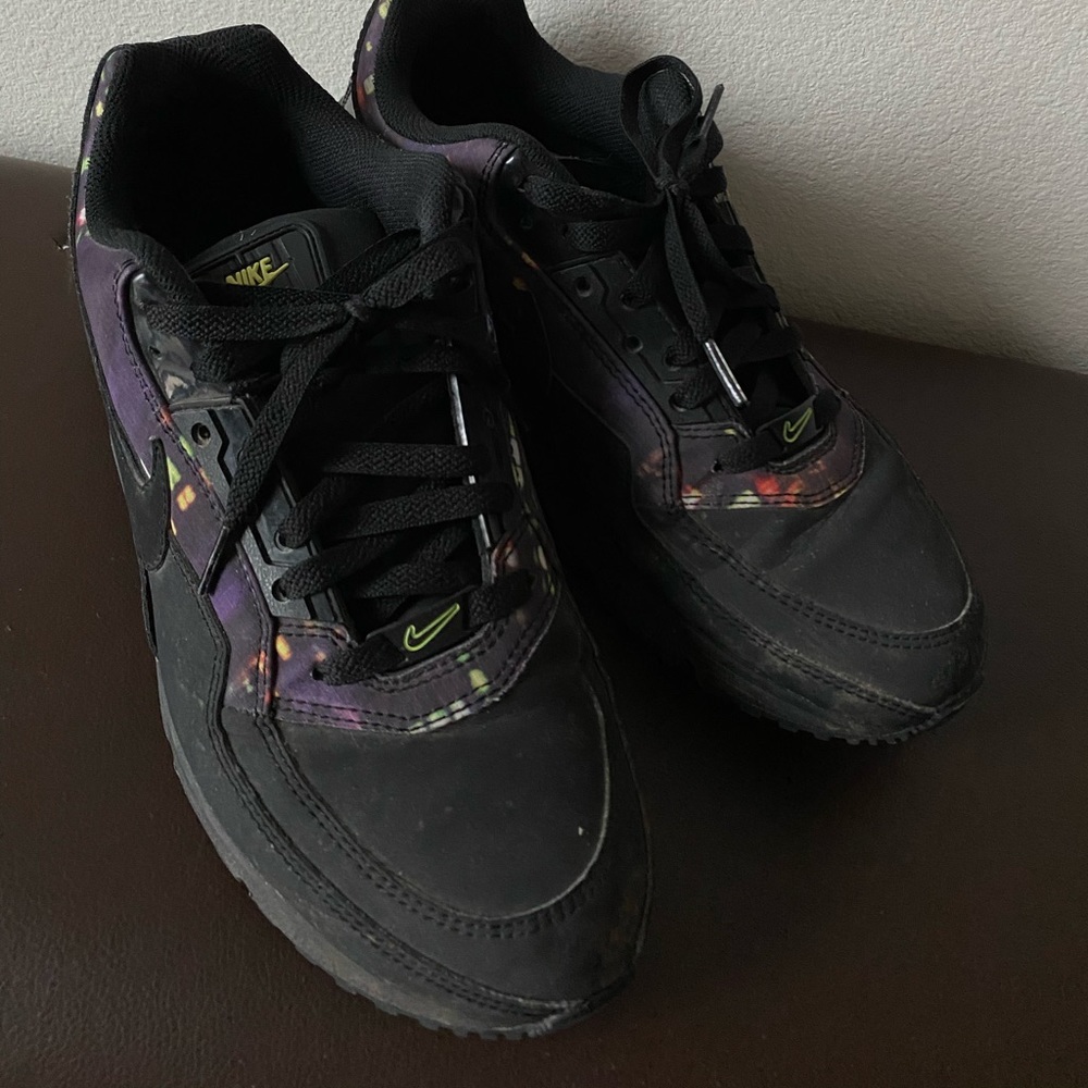 Nike shoes
